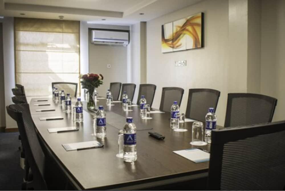 Apartahotel Longonot Place Serviced Apartment-nairobi, Centre Cbd Nairobi
